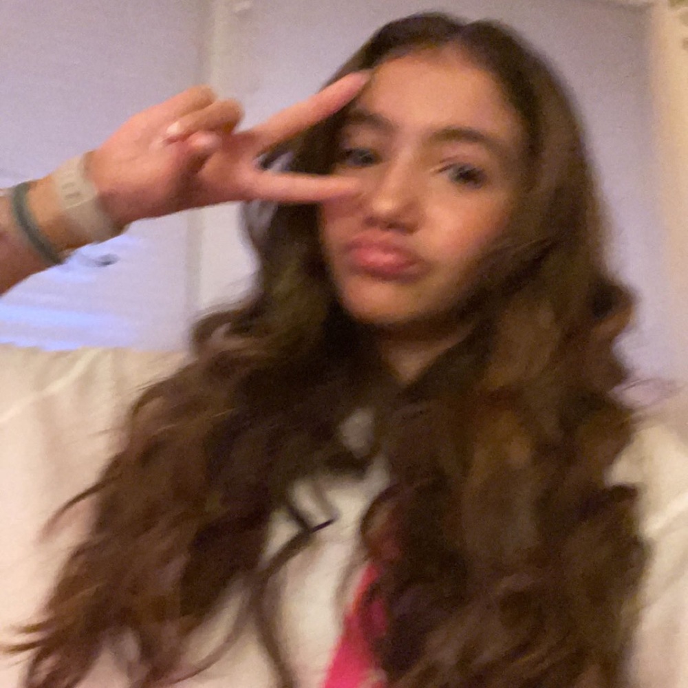 Meet your Posher, Alessandra